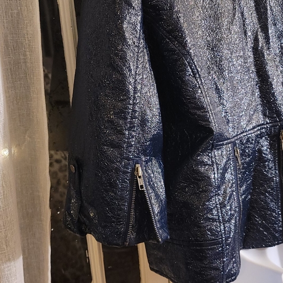 Jacket - Picture 6 of 9